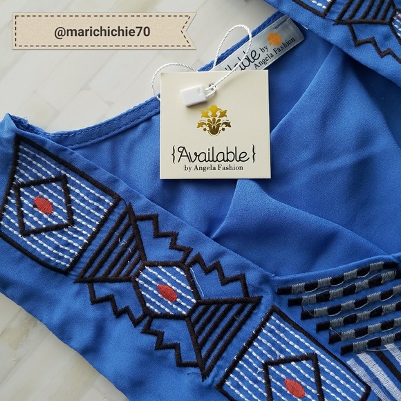 Sleeveless Embroidered Top - Picture 3 of 3